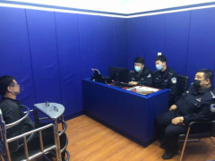 丹东发生当街抢夺案 警方3小时拿下犯罪嫌疑人