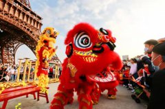 深圳世界之窗：留深过年看街头艺术秀过浓情中国年